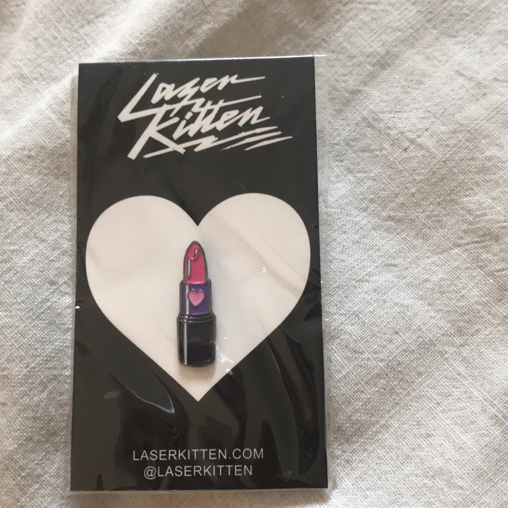 Lazer kitten pin
